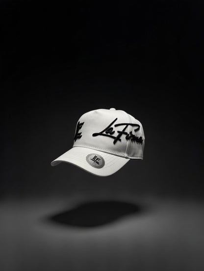 GORRA BLANCA TIPO CABALLISTA