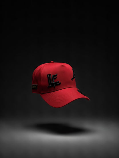GORRA ROJA TIPO CABALLISTA